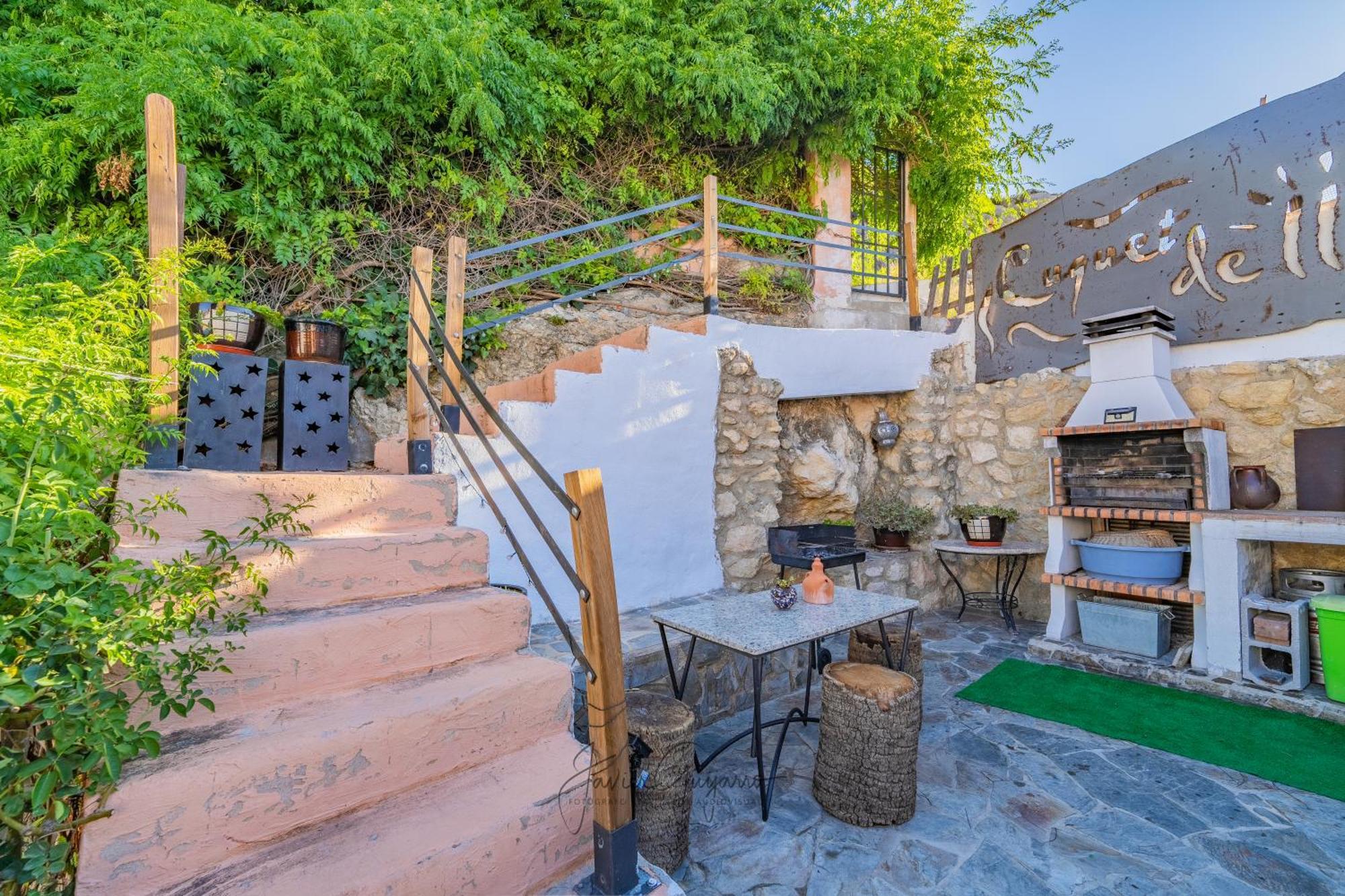 Casa de pueblo en Alicante. Cuquet de Llum. Onil Exterior foto